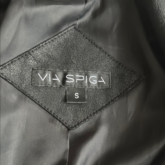 Via Spiga Black Leather Jacket with Streamlined Design - Picture 7 of 9